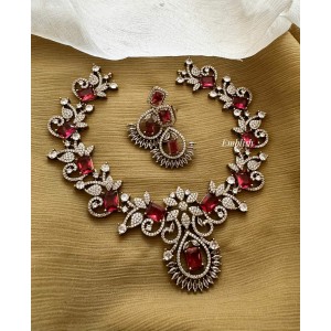 AD Beautiful Flower Leaf Neckpiece - Red