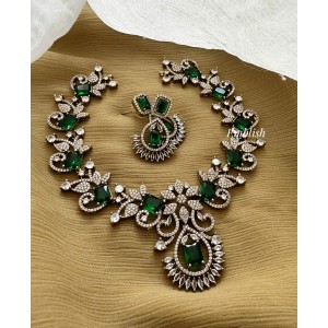 AD Beautiful Flower Leaf Neckpiece - Green