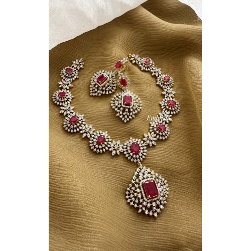Royal AD Flower Pendant Short Neckpiece with Tikka Set - Pink