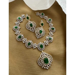 Royal AD Flower Pendant Neckpiece with Tikka Set - Green