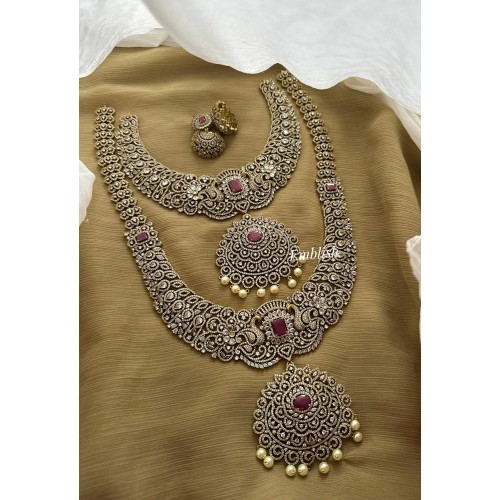 Royal AD Flower Pendant Peacock Pearl Drop Semi Bridal Set - Pink