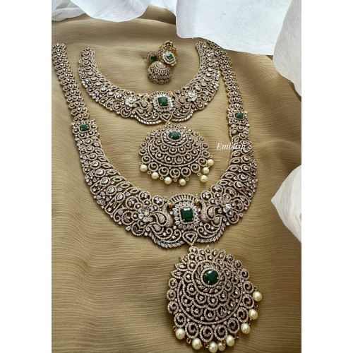 Royal AD Flower Pendant Peacock Pearl Drop Semi Bridal Set - Green