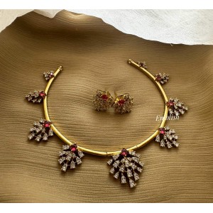 Elegant AD Flower Antique Short Neckpiece - Red