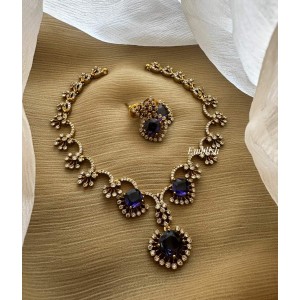 AD Flower Pendant Curve Short Neckpiece - Purple