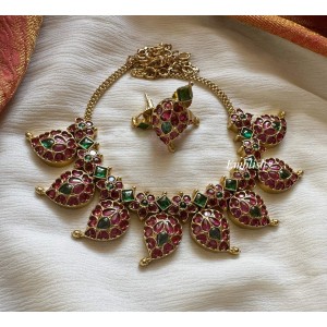 Antique Kemp Mango Flower Short Neckpiece 