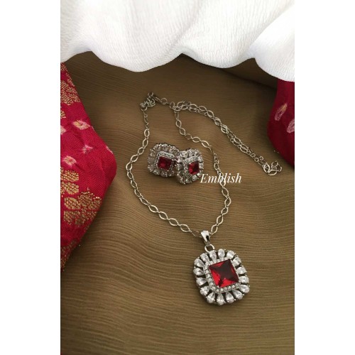 Simple square shape Ad stone neckpiece - Rani pink 