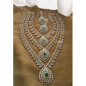 AD leaf a like Triple Layer Neckpiece - Green