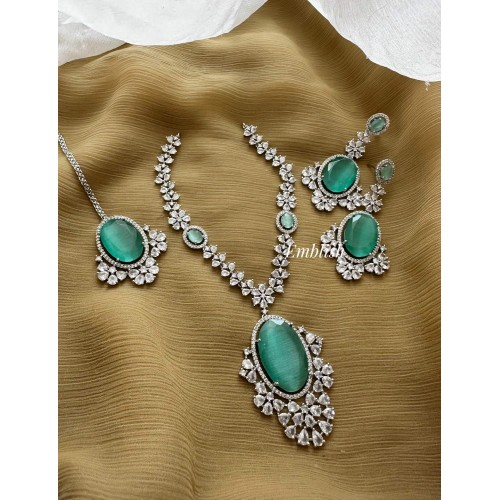 AD Flower Oval Neckpiece with Tikka Set - Mint Green