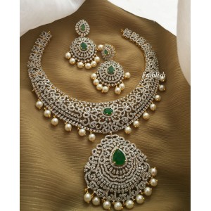 AD Flower intricate Pearl drop Neckpiece - Green