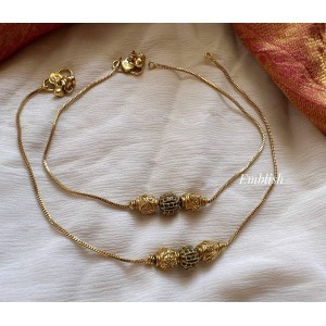 Antique Flower Triple Ball Anklets - Green Antique Flower Triple Ball Anklets - Green