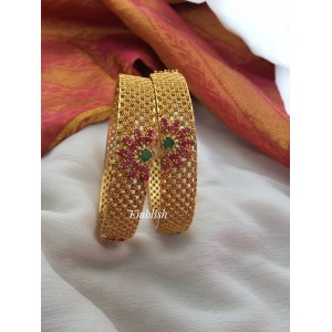 Filgree antique Ruby flower bangle - Green with Red