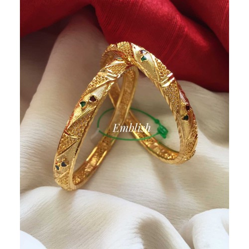 Bow Kids Gold Bangle