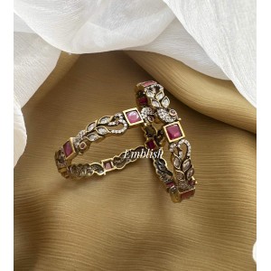 Victorian Peacock Square Bangles - Red