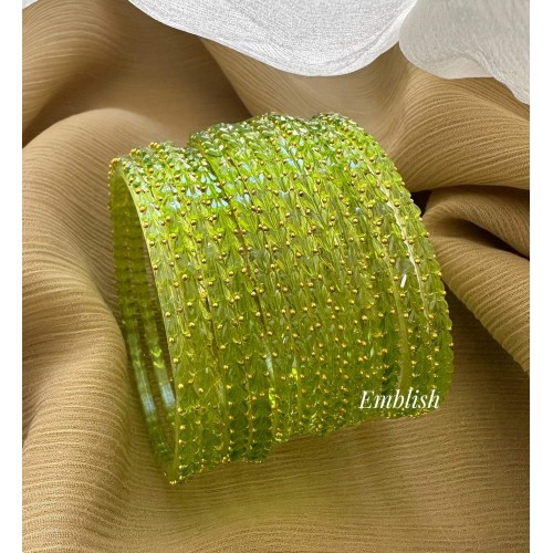 Parrot Green Heart Shape Glass Bangles