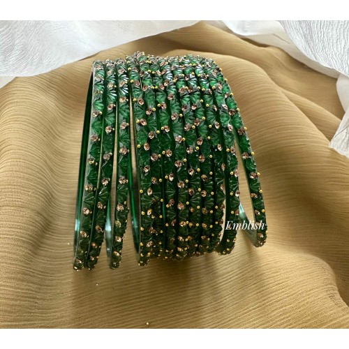 Green Flower Gold Stone Glass Bangle