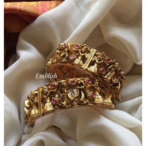 Vivaha gold alike openable bangle 