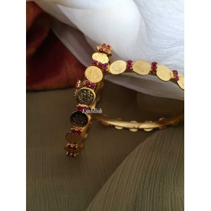 Gold finish Lakshmi coin kemp  sleek bangle