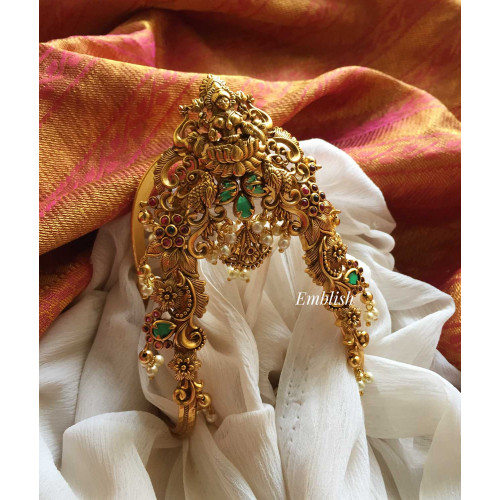 Lakshmi gold alike peacock pearl drop vanki 