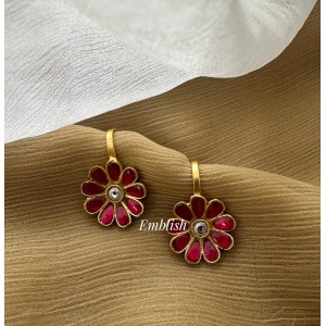 Kundan Jadau Flower Bugadi Style Earringss Kundan Jadau Flower Bugadi Style Earringss