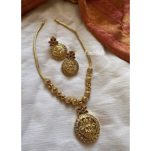 Gold alike Kemp lakshmi pendant simple neckpiece set