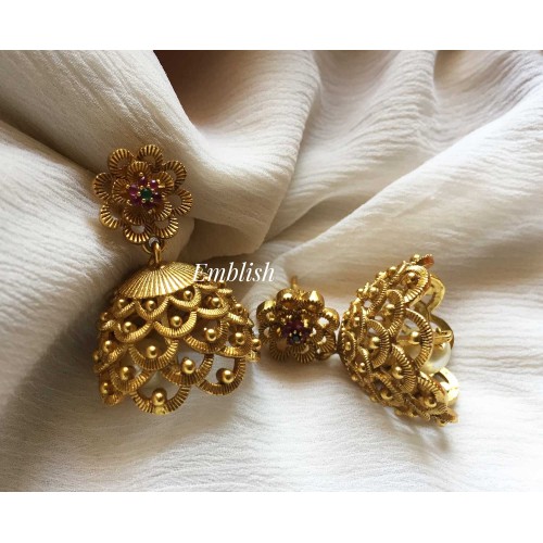 Flower cut work gold finish small jhumka