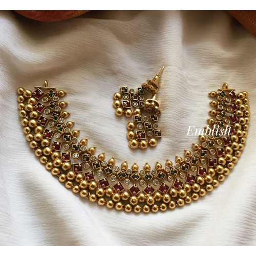 Antique finish gold beads diamond shape choker 