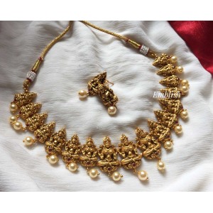 Lakshmi pearl drop matt finish short neckpiece