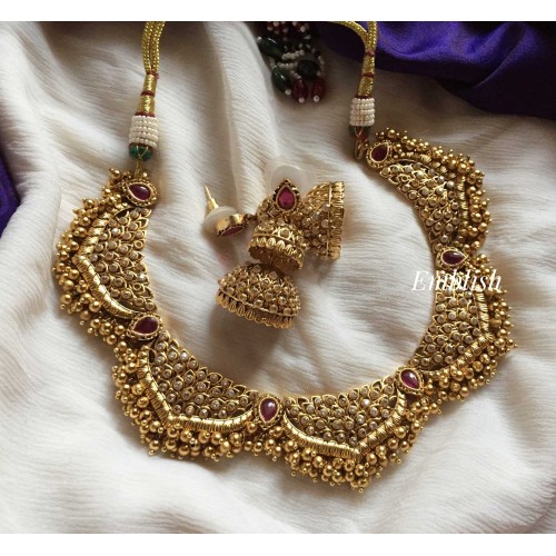 Non Idol curve shape Ad stones neckpiece -Red