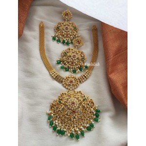 Flower Intricate design Ad Stone Neckpiece- Green beads