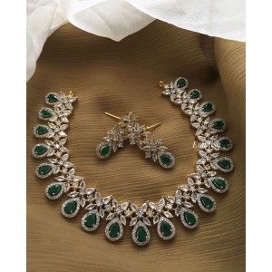 Royal AD Flower Neckpiece - Green