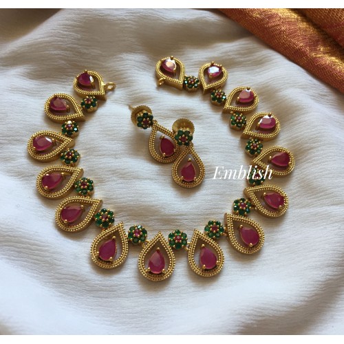 Double Drop Flower Neckpiece - Red with Green