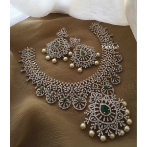 Grand Ad glam pearl drop neckpiece-green 