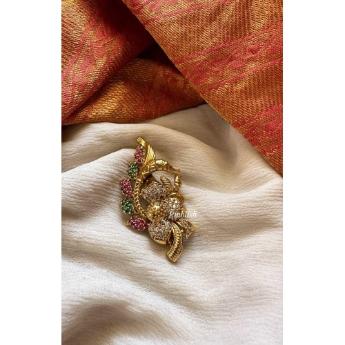 Beautiful Leaf Saree Pin