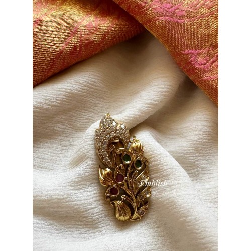 Ad Leaf Intricate Saree Pin