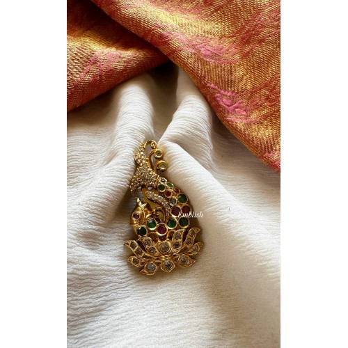  Fish Leaf Saree Pin