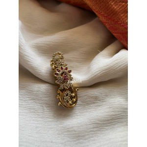 Royal Flower Saree Pin 