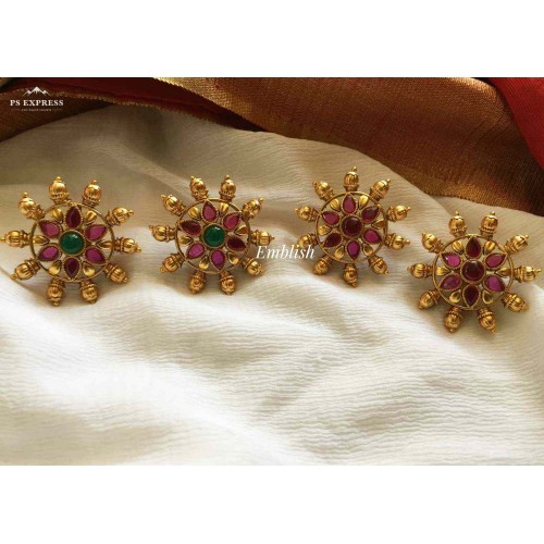 Antique Gold alike Flower chakra stud - Gold