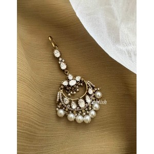 Royal Victorian Mosantie Chandelier Tikka - White