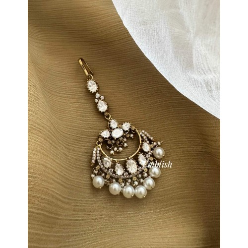 Royal Victorian Mosantie Chandelier Tikka - White