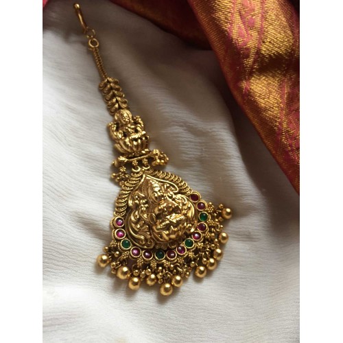 Lakshmi with Leaf Gold Drops Tikka - Red with Green