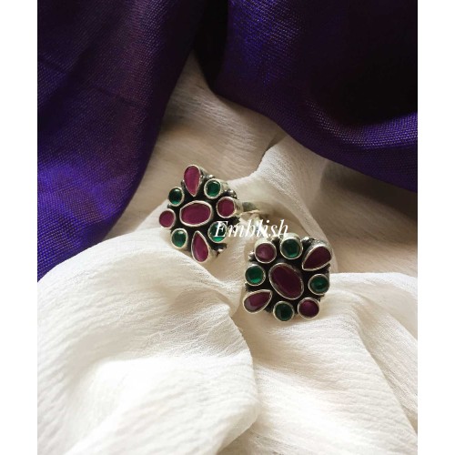 92.5 Silver Red green flower toe ring
