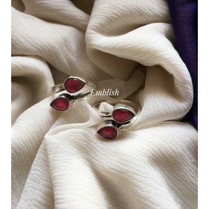 92.5 silver red oval up down toe rings