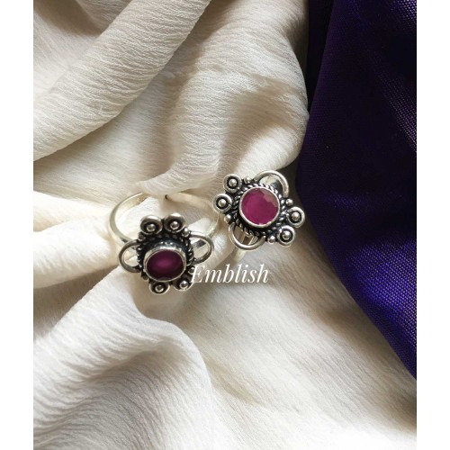 92.5 silver red Butterfly like toe ring