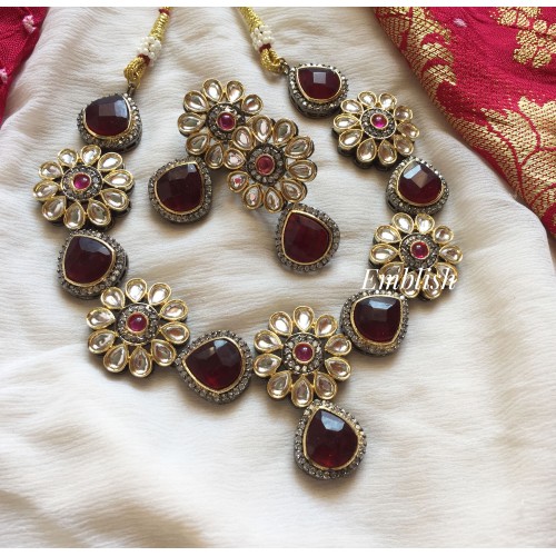 Victorian Kundan Flower Neckpiece - Meroon