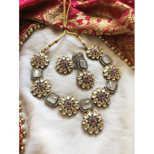 Victorian Kundan Flower Rectangle Neckpiece - Grey