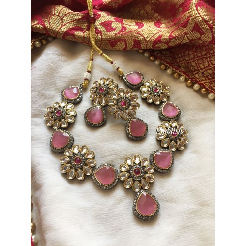 Victorian Kundan Flower Neckpiece - Pink