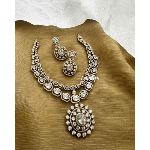 Royal Victorian Flower Pendant Double Layer Neckpiece  - White
