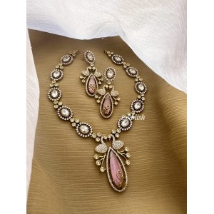 Victorian Dancing Peacock Tear Drop Short Neckpiece - Pastel Pink