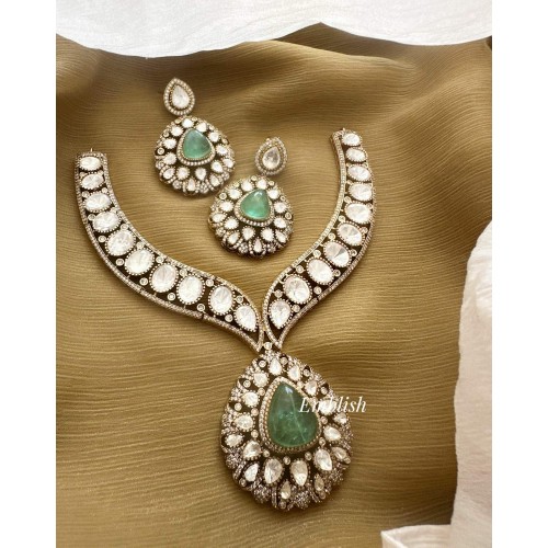  Royal  Victorian Flower Pendant Candy Elegant Neckpiece  