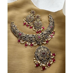 Royal Victorian Flower intricate Neckpiece - Red